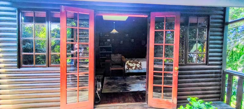 6 Bedroom Property for Sale in Kraaibosch Western Cape